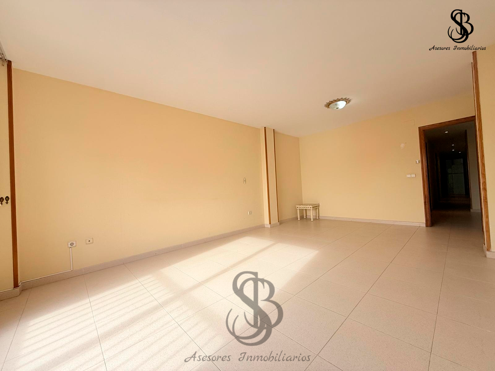 Piso en San Juan Pueblo Ref. S -710