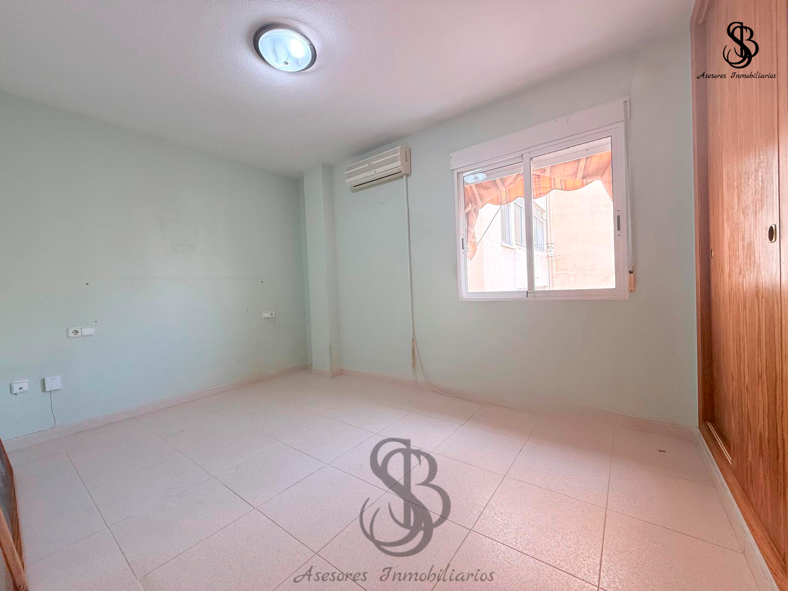 Piso en San Juan Pueblo Ref. S -710