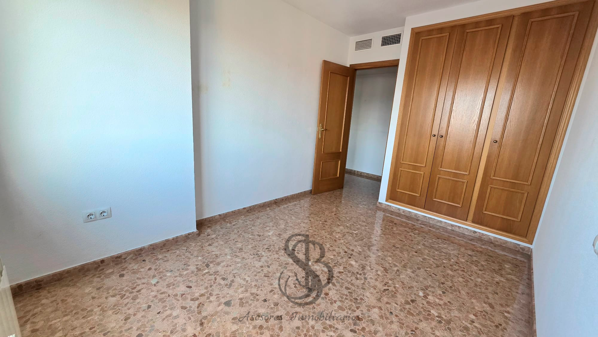 Ático en C.C. Gran via (Alicante) Ref.S-716