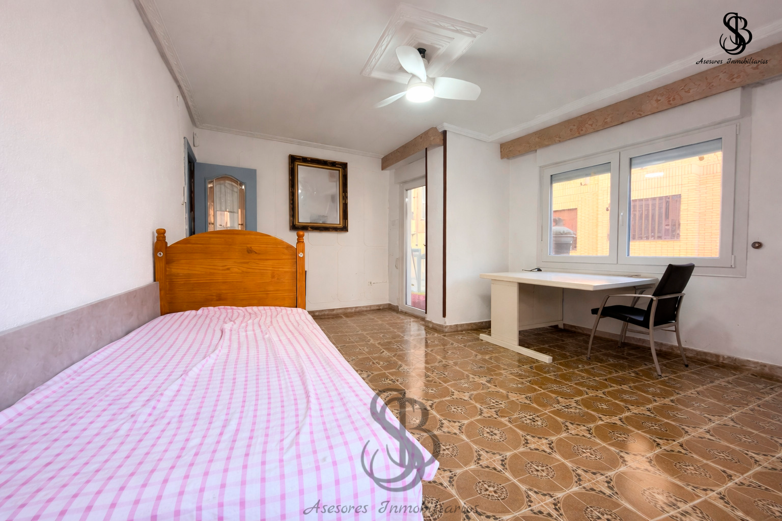 Piso en Centro Alicante Ref. R-8