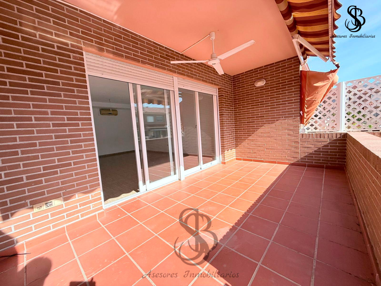 Casa / Chalet adosado en venta en Avenida de la Llibertat s/n, Centro San Vicente del Raspeig Ref. R-14