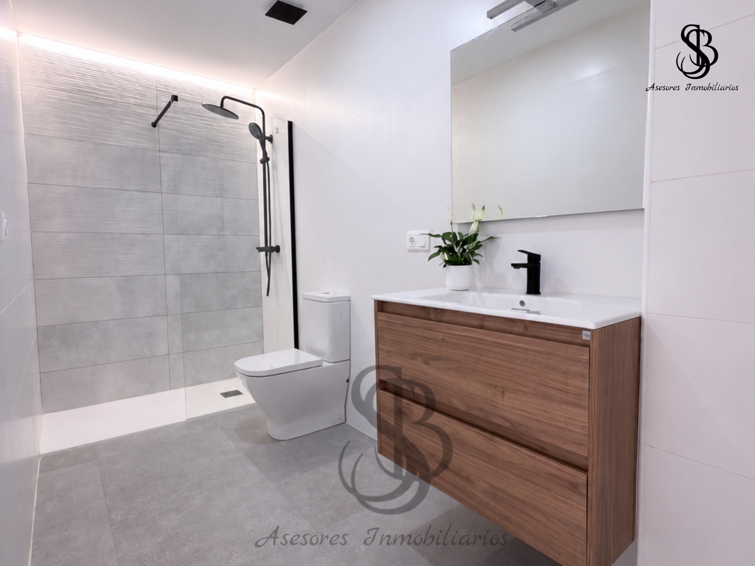 Piso- San Vicente ( Calle Rafael Altamira )- 161.000€