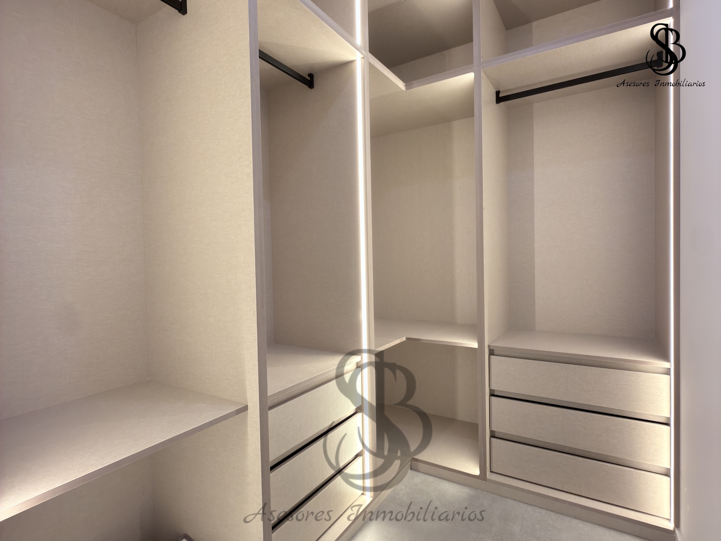 Piso-San Vicente (Calle Rafael Altamira)- 178.000€