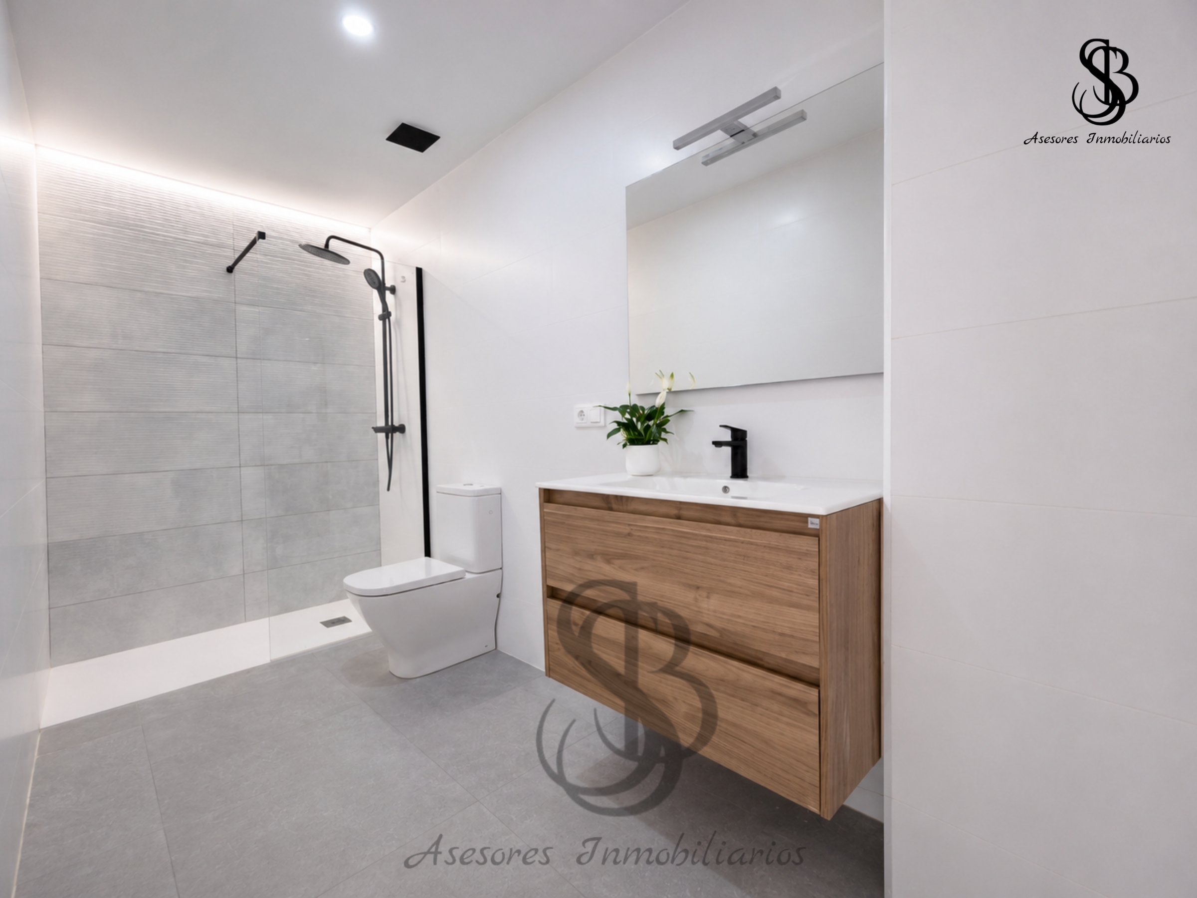 Piso- San Vicente ( Calle Rafael Altamira )- 161.000€